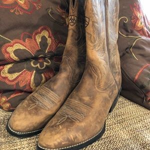 Women’s Ariat Cowboy boots